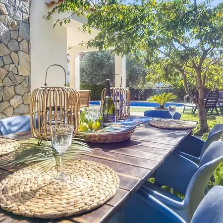 Sleeps 10 Pool Wifi
