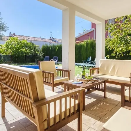 Sleeps 10 Pool Wifi Lloret de Mar