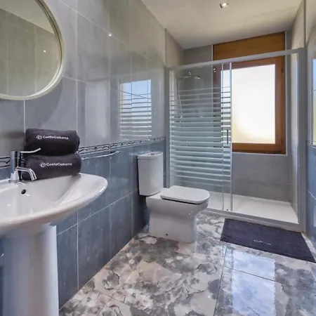 Sleeps 10 Pool Wifi Lloret de Mar