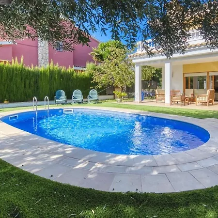 Sleeps 10 Pool Wifi Villa Lloret de Mar