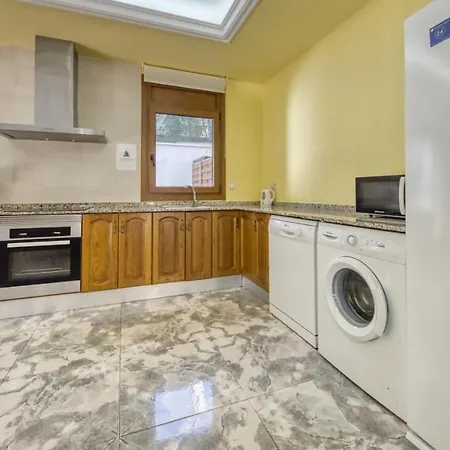 Sleeps 10 Pool Wifi Villa Lloret de Mar